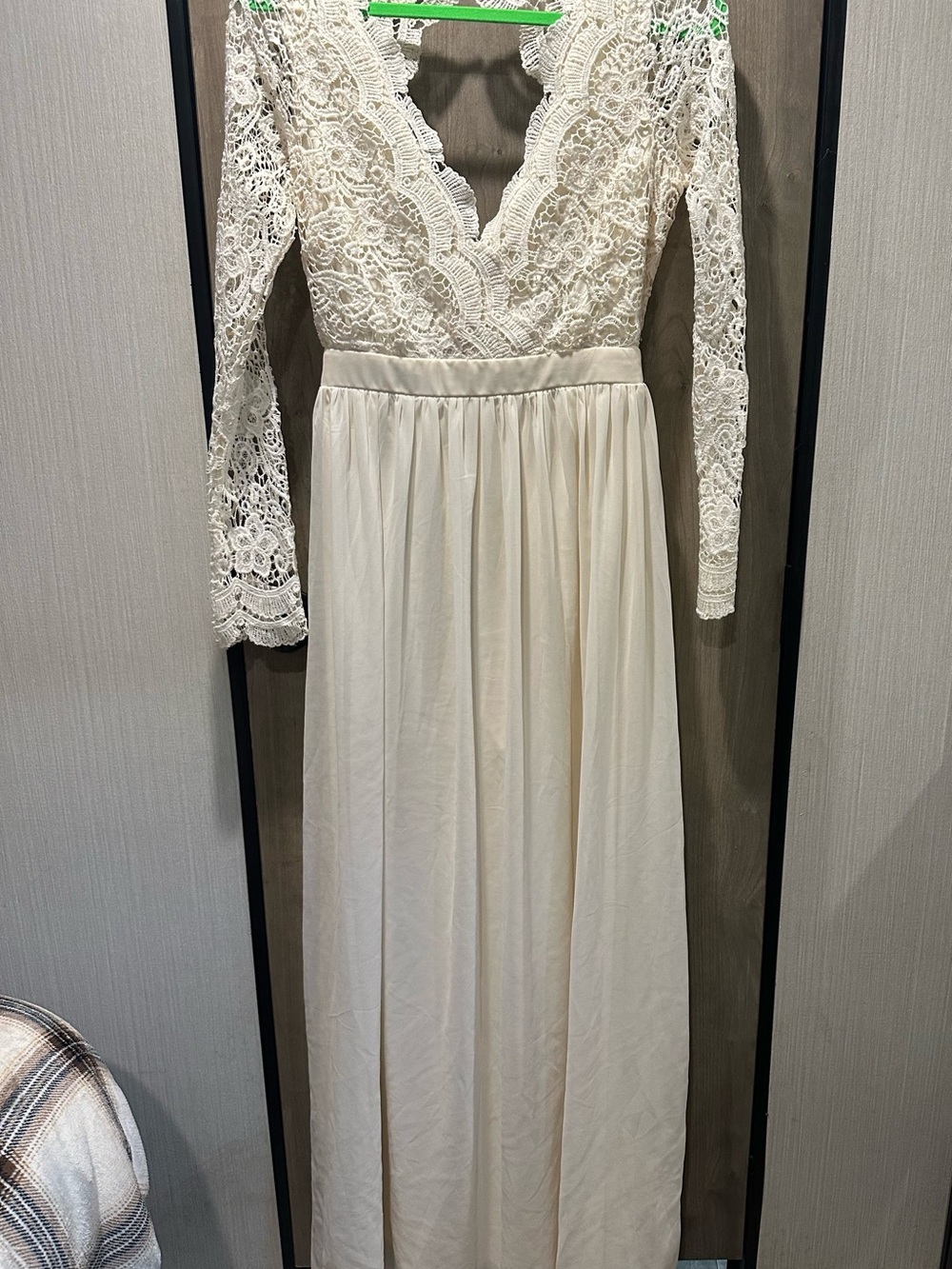 Saved by the Dress Ivory Crochet Lace Long Sleeve Maxi Dress Medium